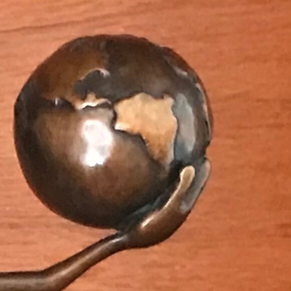 Original Signed Bronze Sculpture, Boy Holding Globe - Picture 3 of 6